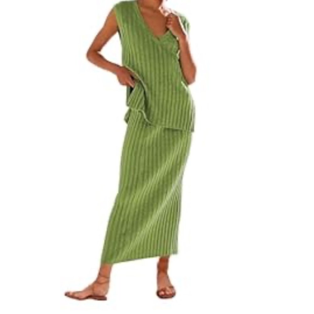 Sleeveless V-Neck Ribbed Maxi Skirt Set - Green